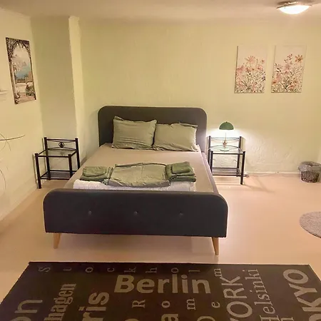 Grey For 2 People With Private Entrance *